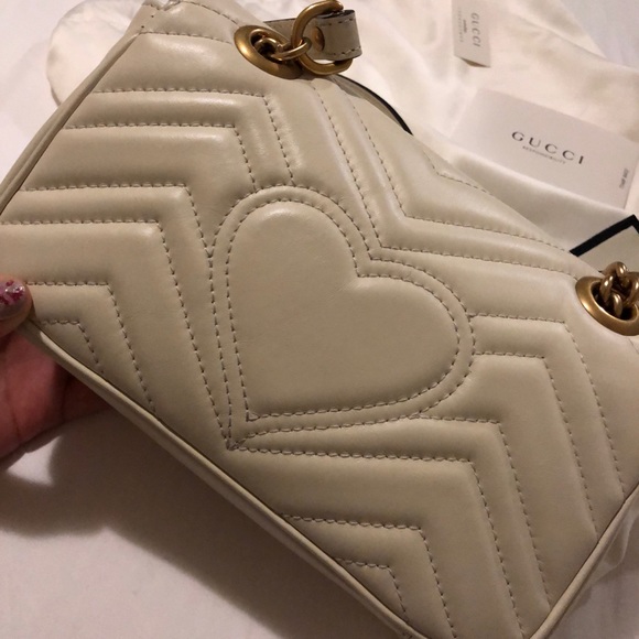 Mini Gucci Marmont Matelassé Leather Shoulder Bag - Picture 5 of 8